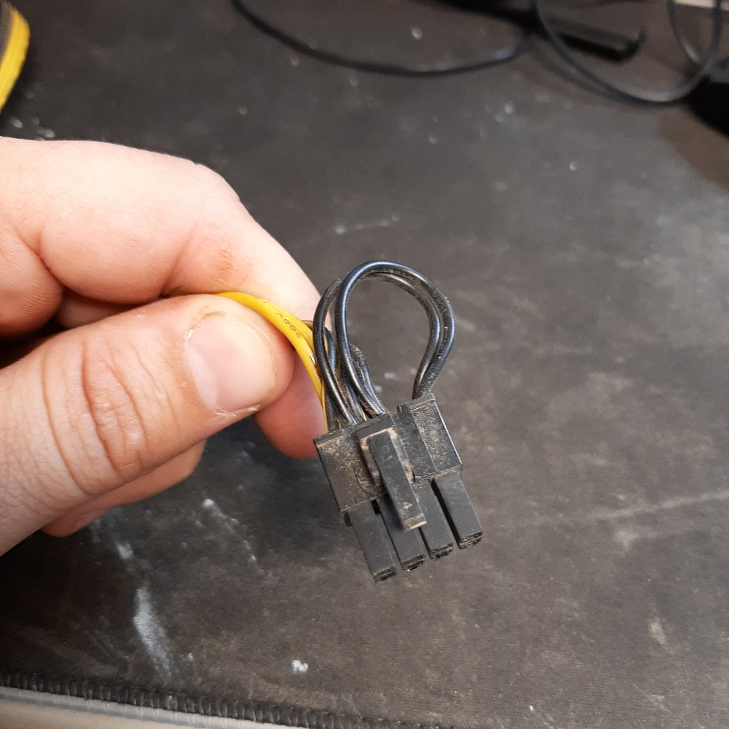Pcie break out cable 24in